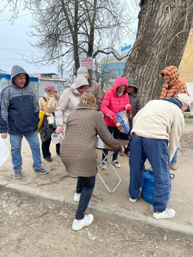 помощь бездомным